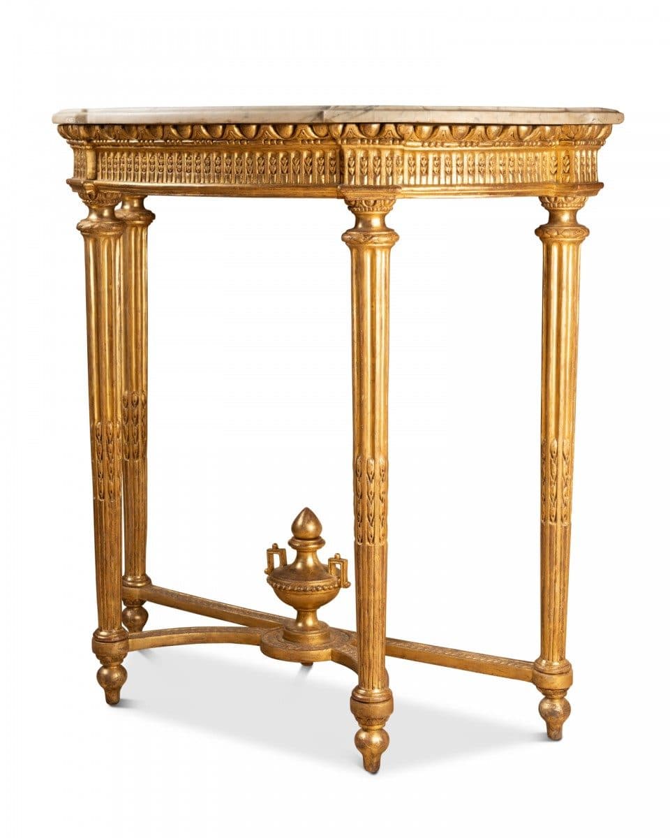 Console en bois sculpté et doré, époque Louis XVI — vue 3