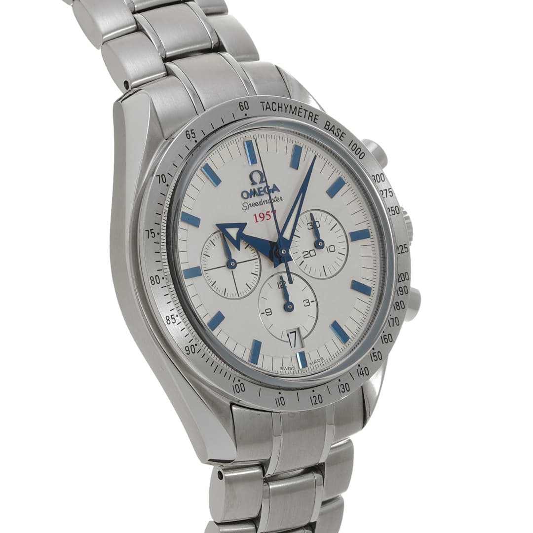Omega Speedmaster Broad Arrow 1957 — vue 3
