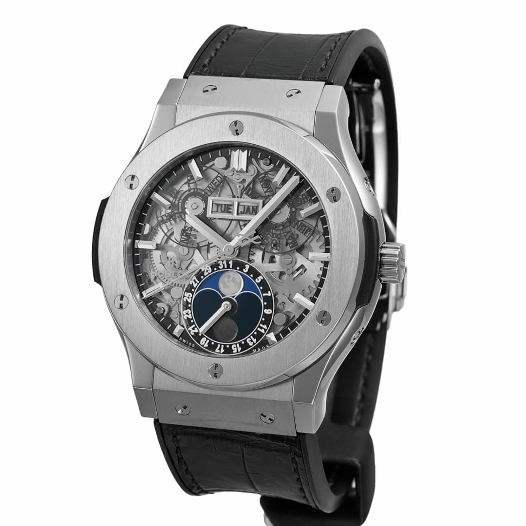 Hublot Classic Fusion Aero Moonphase Titanium — vue 3