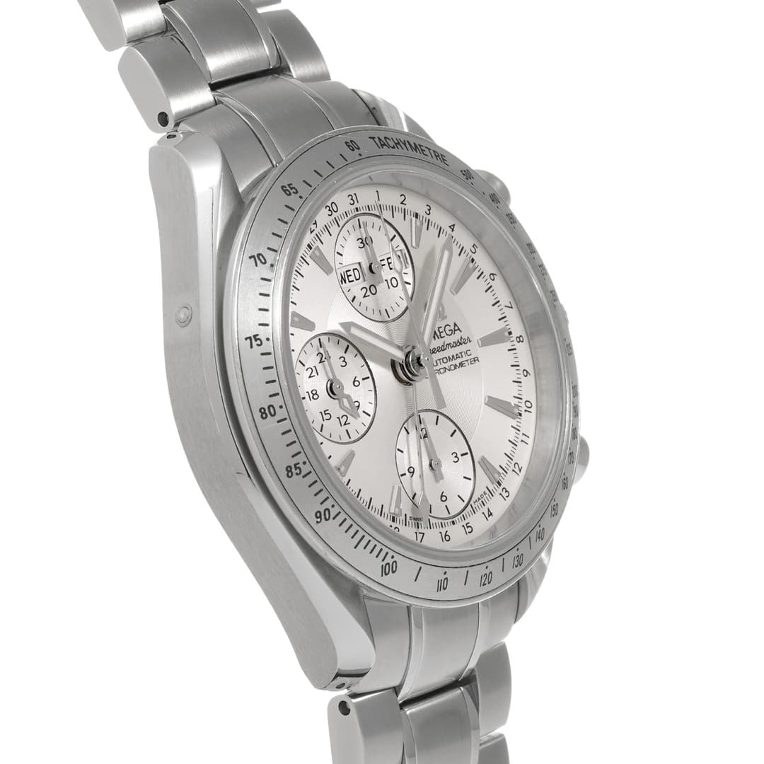 Omega Speedmaster Triple Calendar — vue 3