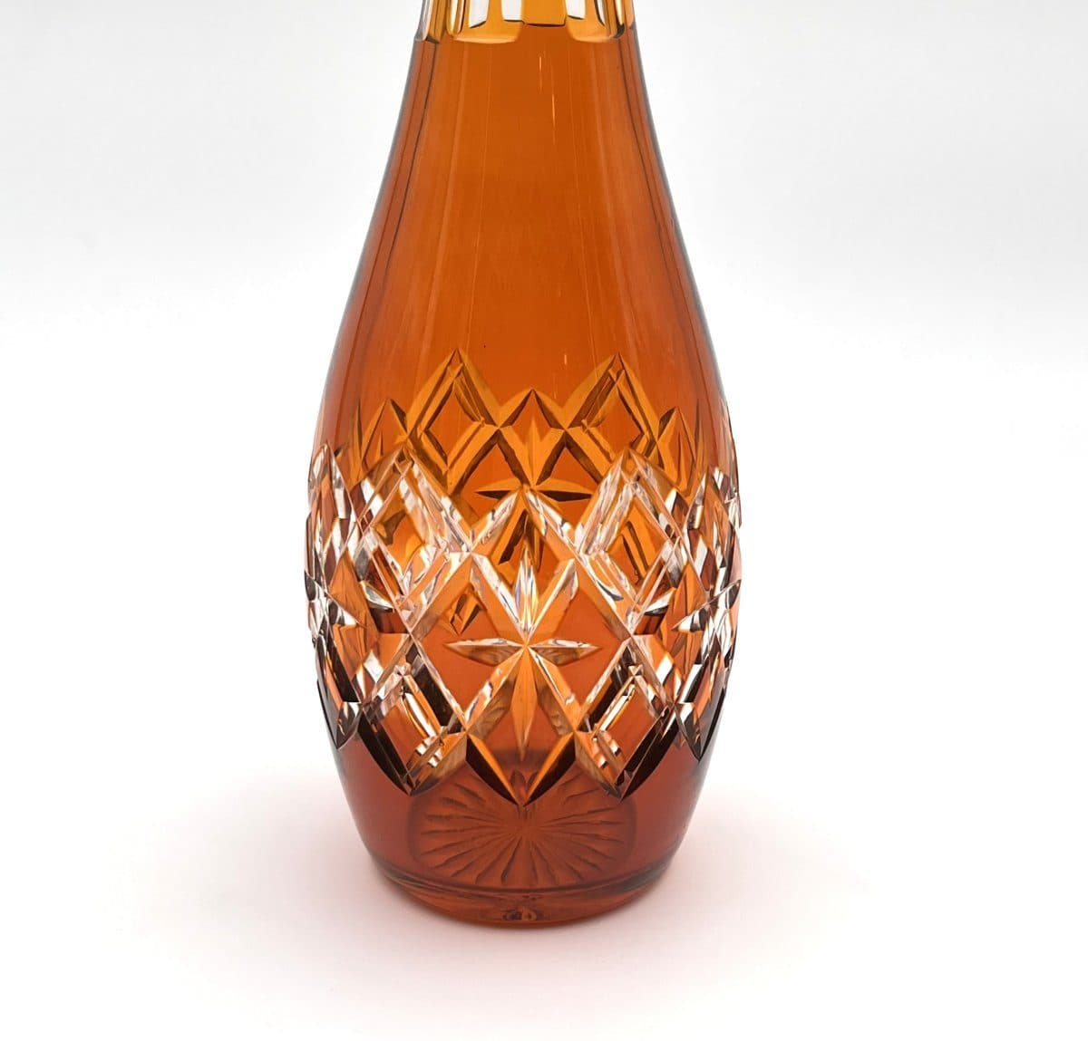 Baccarat Grande carafe en cristal doublé orange — vue 3