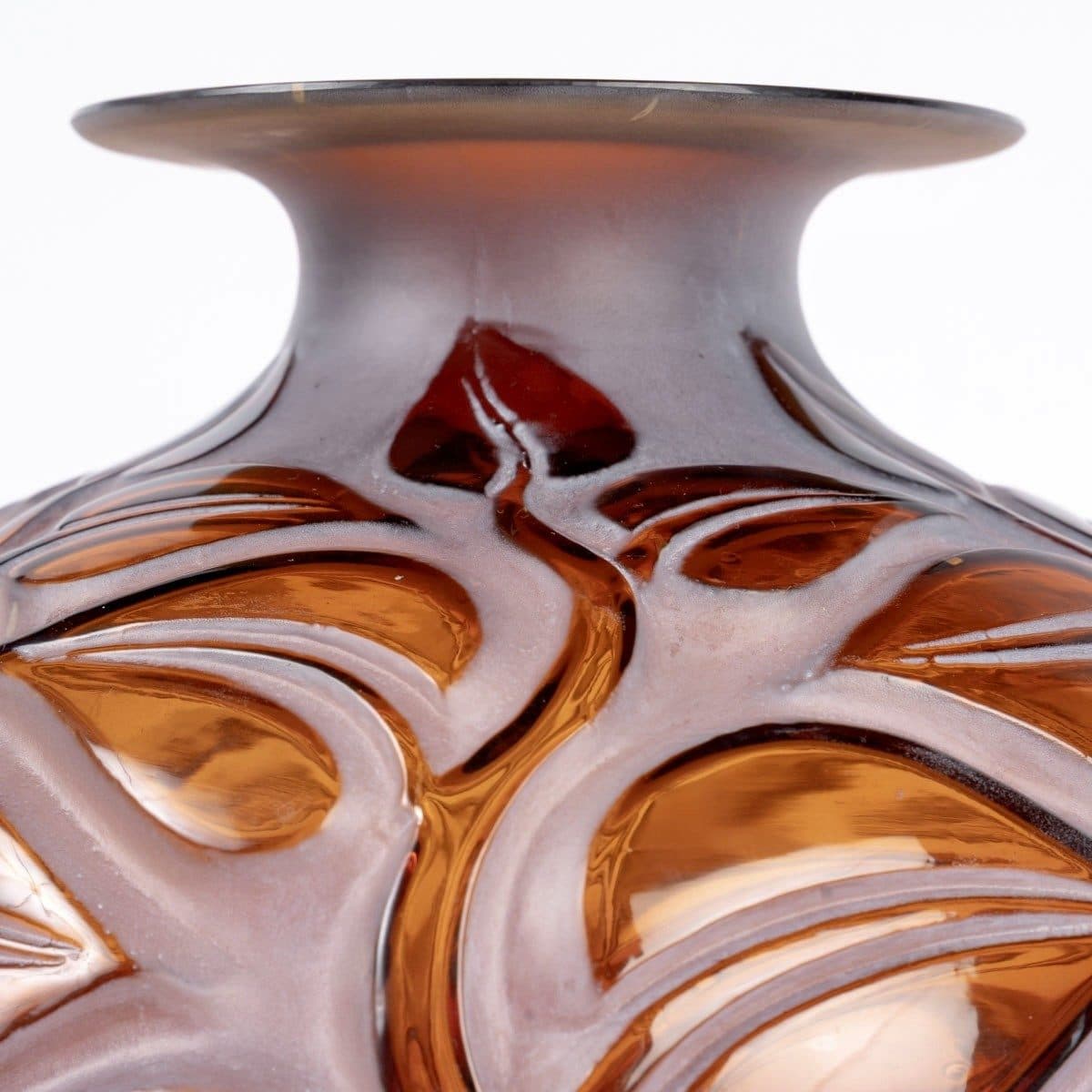 Lalique, vase Sophora — vue 4