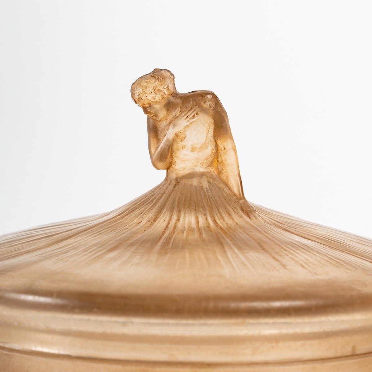 Boîte en verre blanc patiné sépia — vue 2