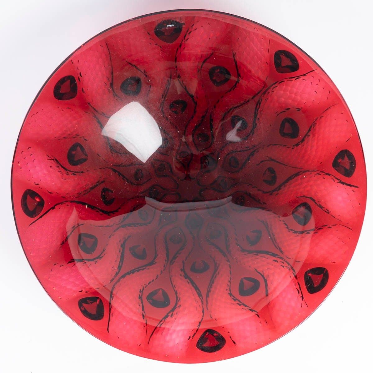Lalique France Coupe « Serpentine » en cristal rouge