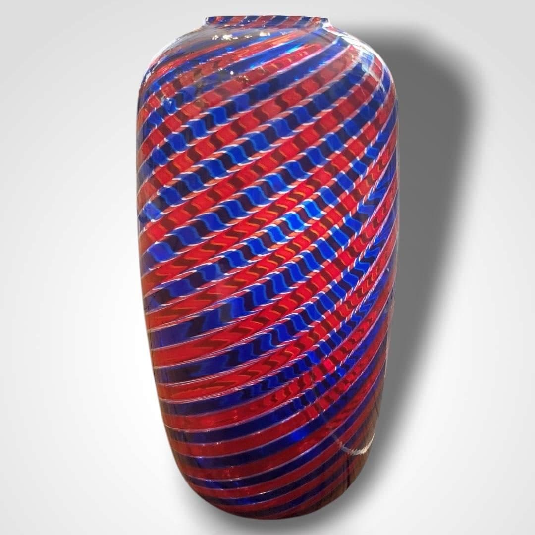 Vase en verre de Murano à rayures rouges et noires