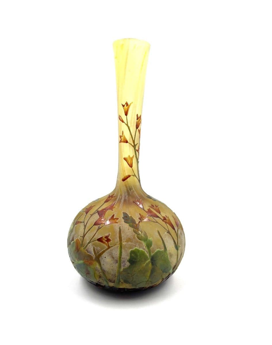 Título: Vase soliflore Daum Nancy Art Nouveau en verre multicouche